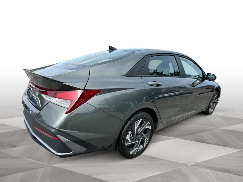 Thumbnail: 2025 Hyundai Elantra - 8