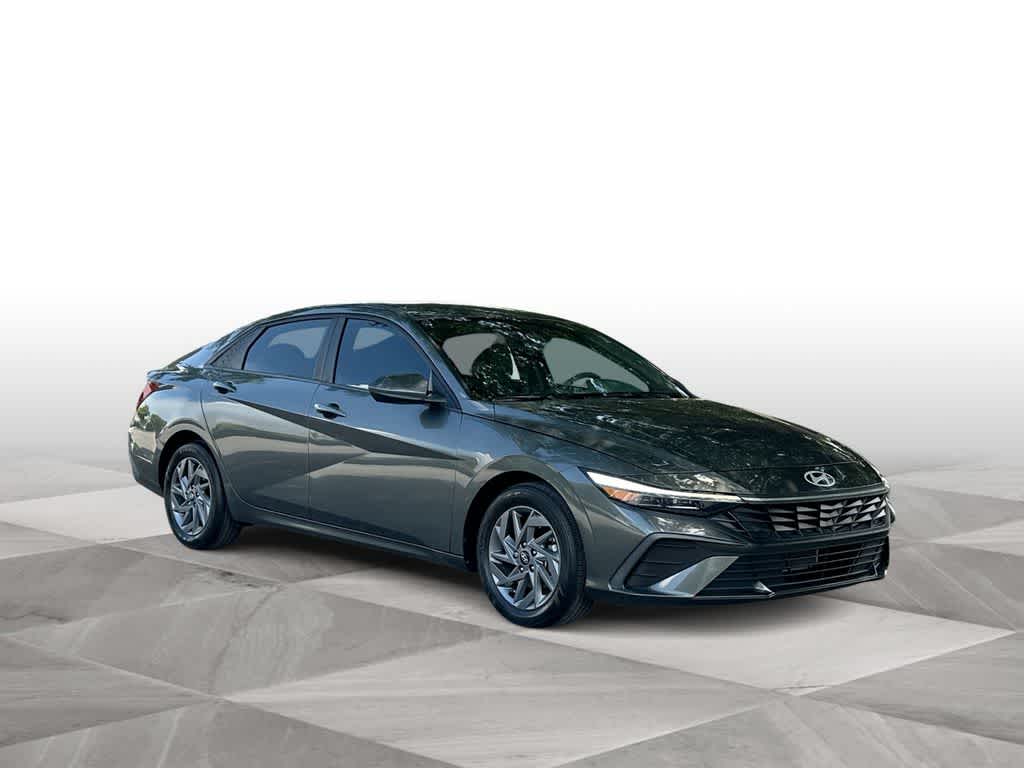 Thumbnail: 2024 Hyundai Elantra - 2
