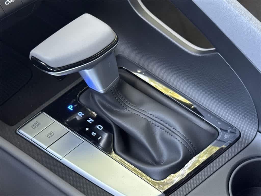 Thumbnail: 2025 Hyundai Elantra - 21