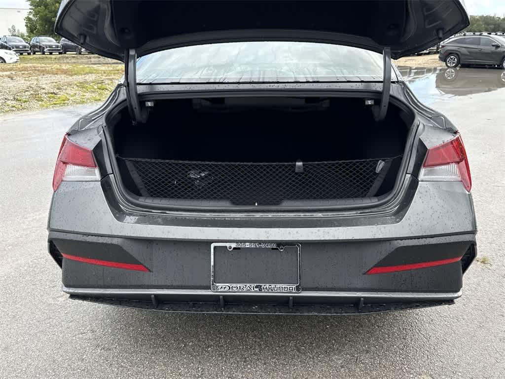 Thumbnail: 2025 Hyundai Elantra - 25