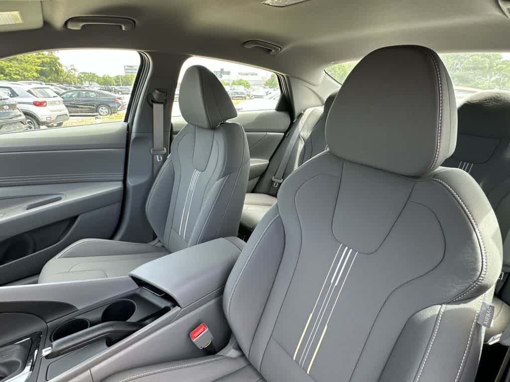 Thumbnail: 2026 Hyundai Elantra - 18