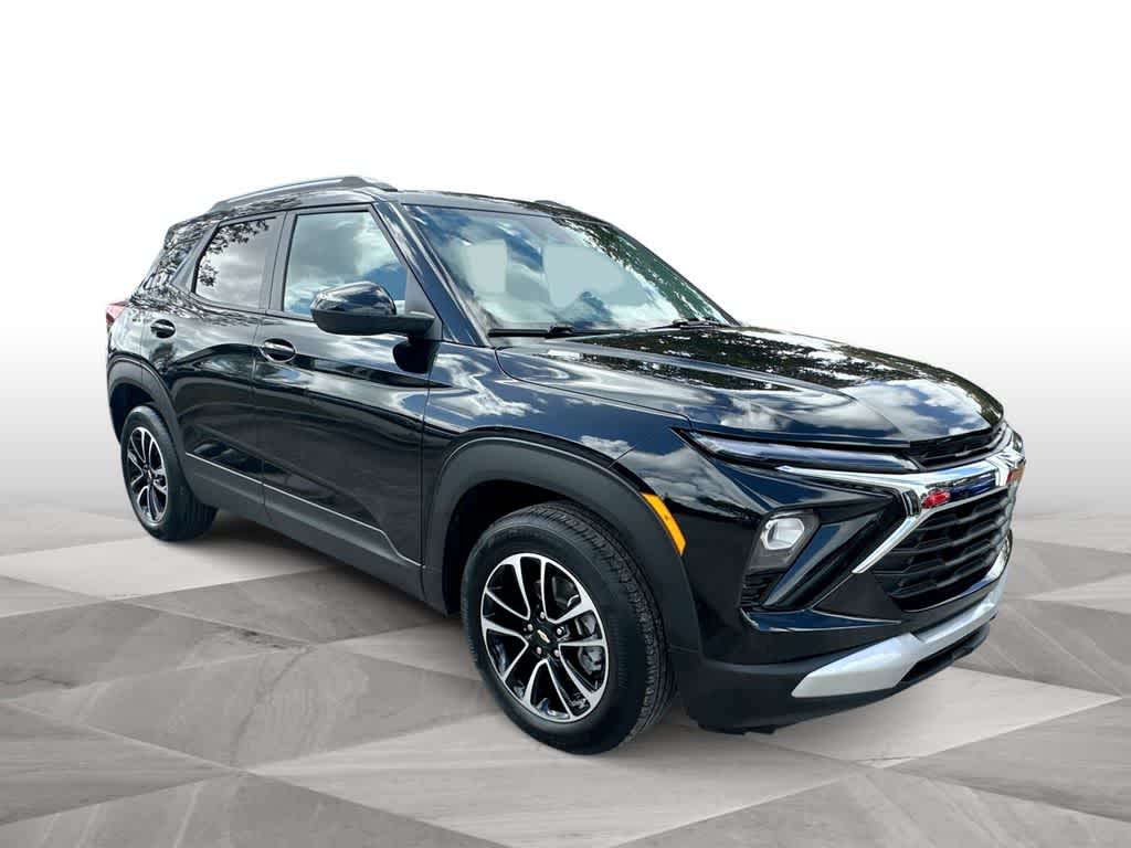 Thumbnail: 2025 Chevrolet TrailBlazer - 2