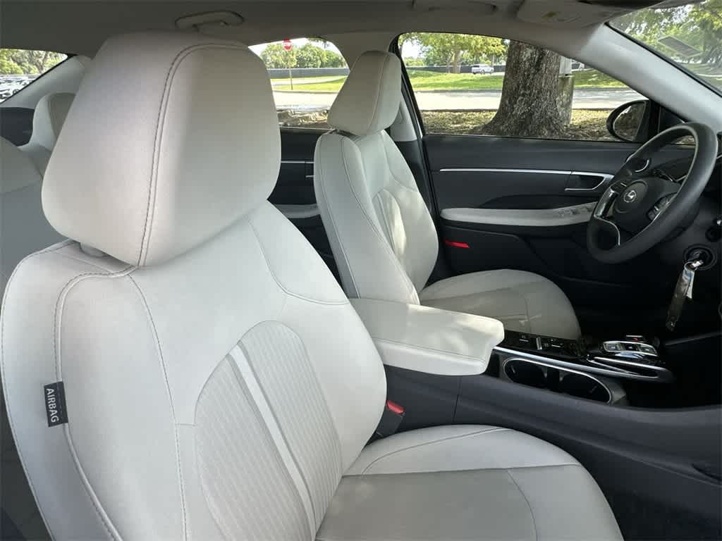 Thumbnail: 2023 Hyundai Sonata - 27