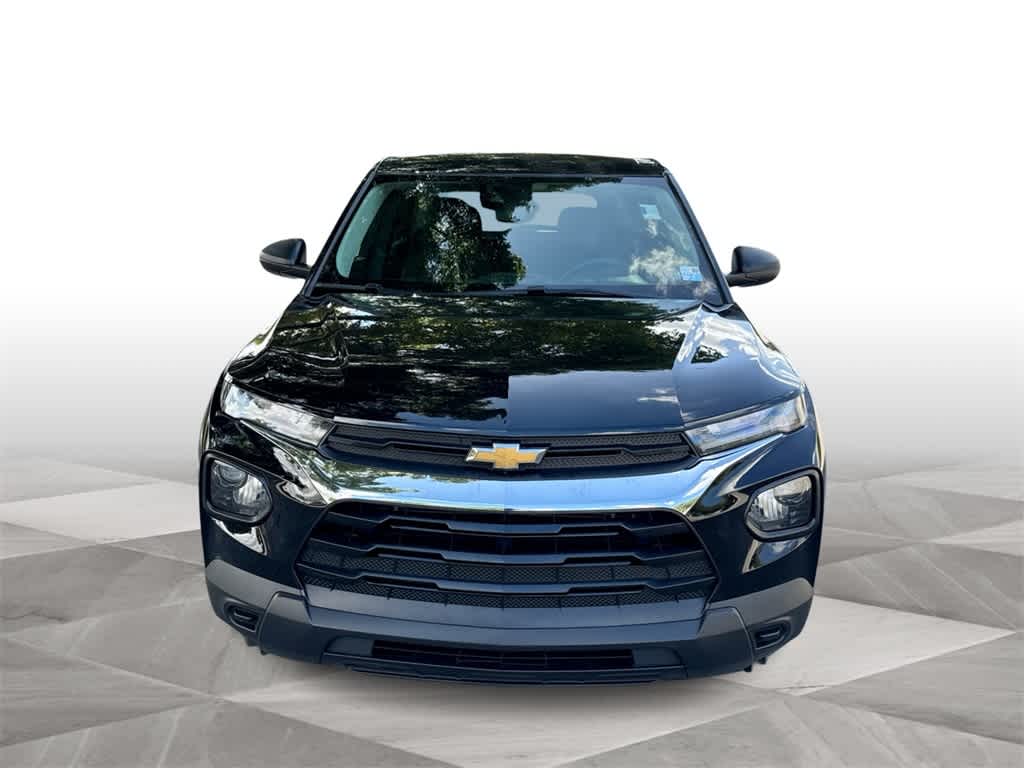 Thumbnail: 2023 Chevrolet TrailBlazer - 3