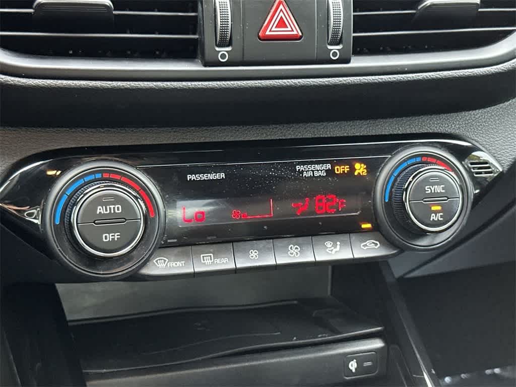 Thumbnail: 2023 Kia Forte - 20