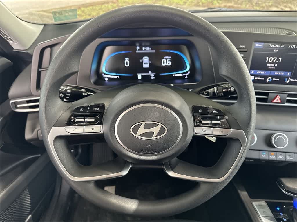 Thumbnail: 2025 Hyundai Elantra - 15