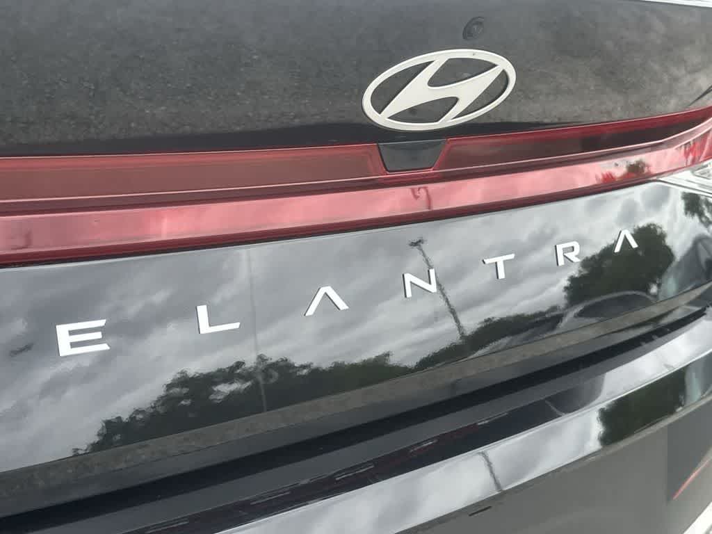 Thumbnail: 2024 Hyundai Elantra - 11