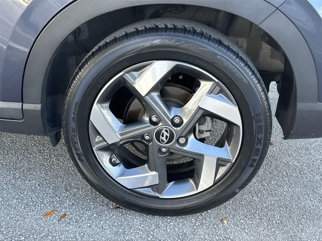 Thumbnail: 2023 Hyundai Venue - 11