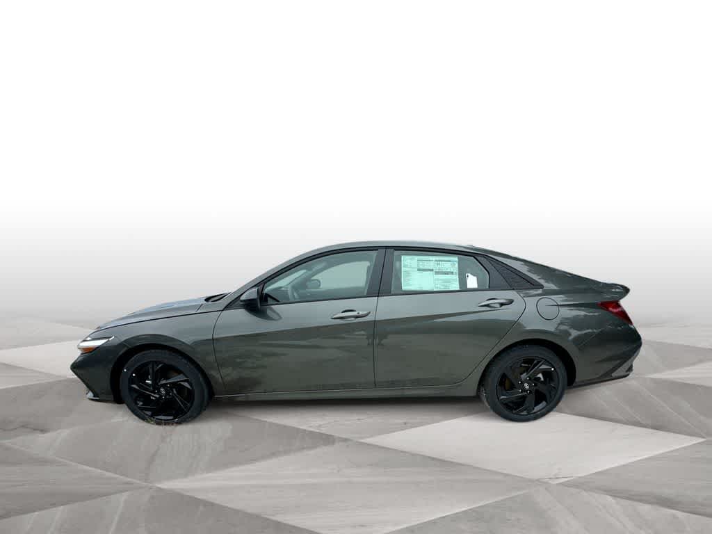 Thumbnail: 2026 Hyundai Elantra - 5