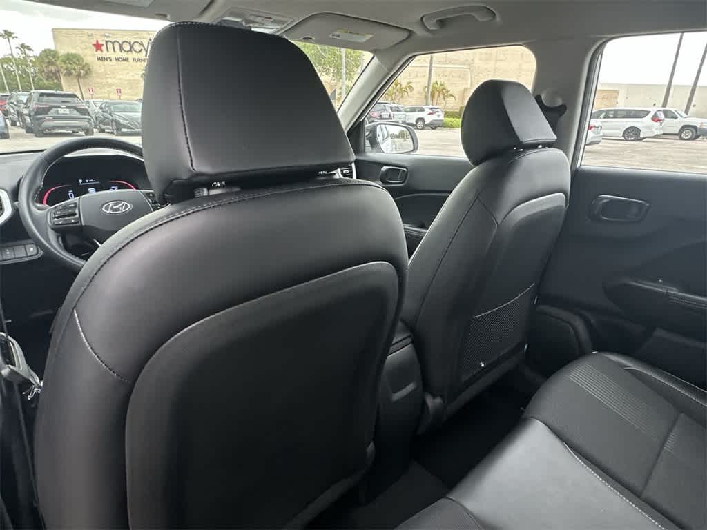 Thumbnail: 2023 Hyundai Venue - 23