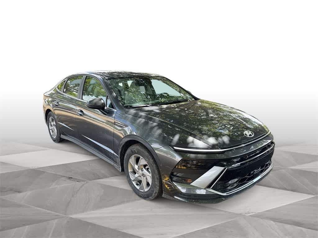 2025 Hyundai Sonata SE 2
