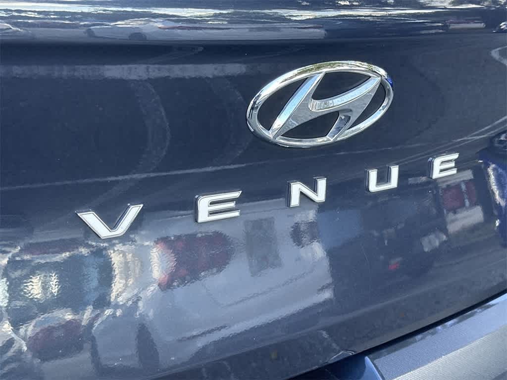 Thumbnail: 2023 Hyundai Venue - 10