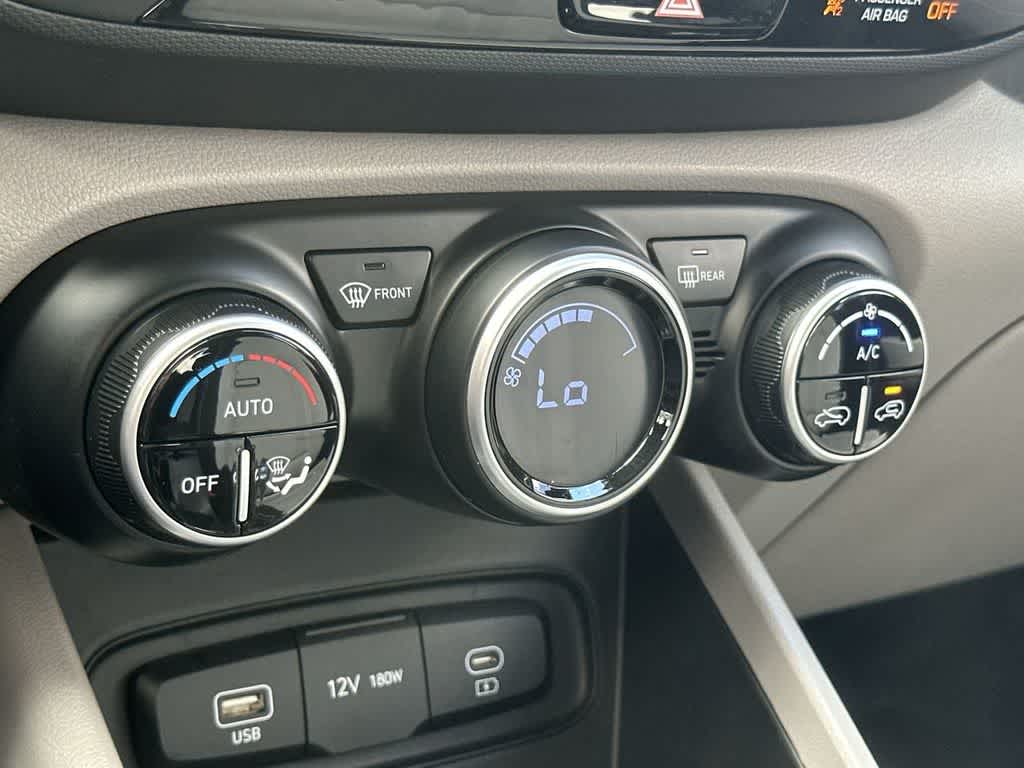 Thumbnail: 2023 Hyundai Venue - 22