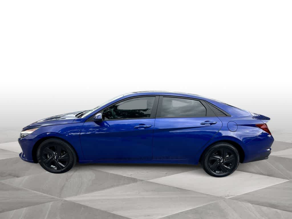 Thumbnail: 2023 Hyundai Elantra - 5