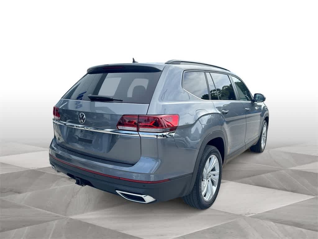 2022 Volkswagen Atlas SE 8