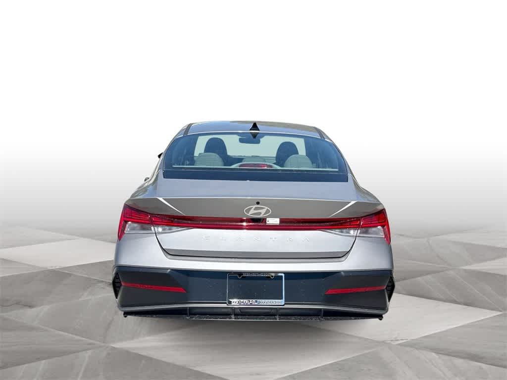 2025 Hyundai Elantra SEL 7