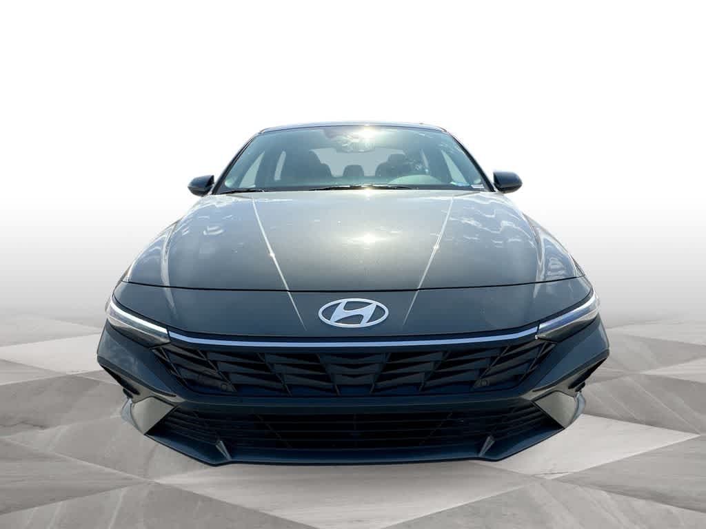 Thumbnail: 2026 Hyundai Elantra - 3