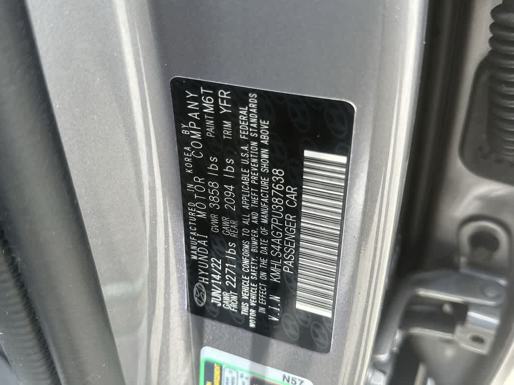 Thumbnail: 2023 Hyundai Elantra - 18