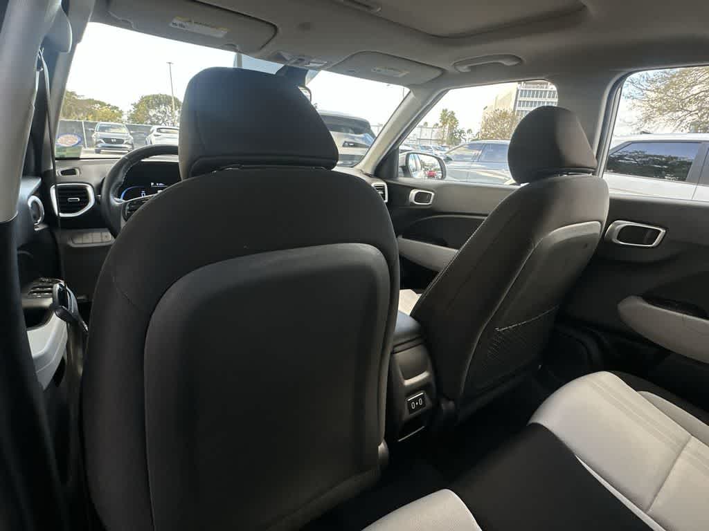 Thumbnail: 2025 Hyundai Venue - 23