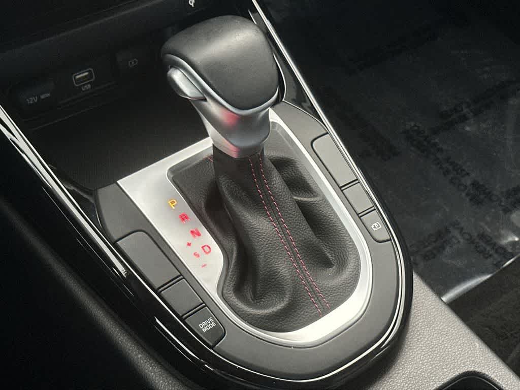 Thumbnail: 2023 Kia Forte - 21