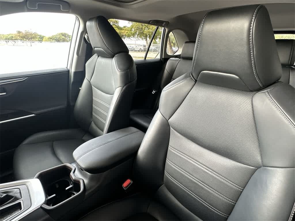 Thumbnail: 2023 Toyota RAV4 - 14