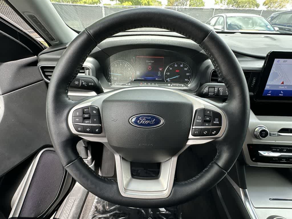 Thumbnail: 2022 Ford Explorer - 15