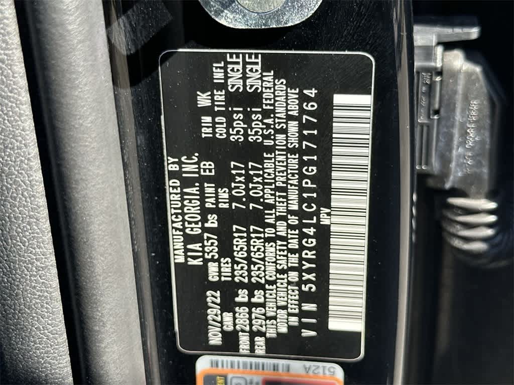 Thumbnail: 2023 Kia Sorento - 29