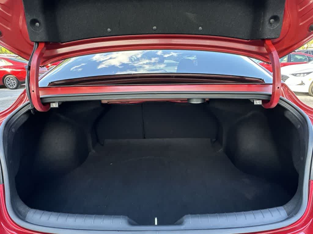 Thumbnail: 2022 Hyundai Elantra - 25