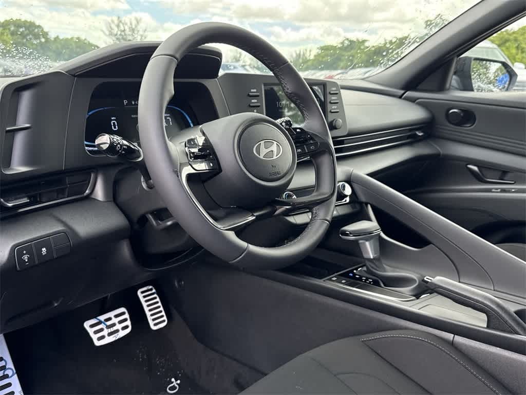 Thumbnail: 2025 Hyundai Elantra - 13