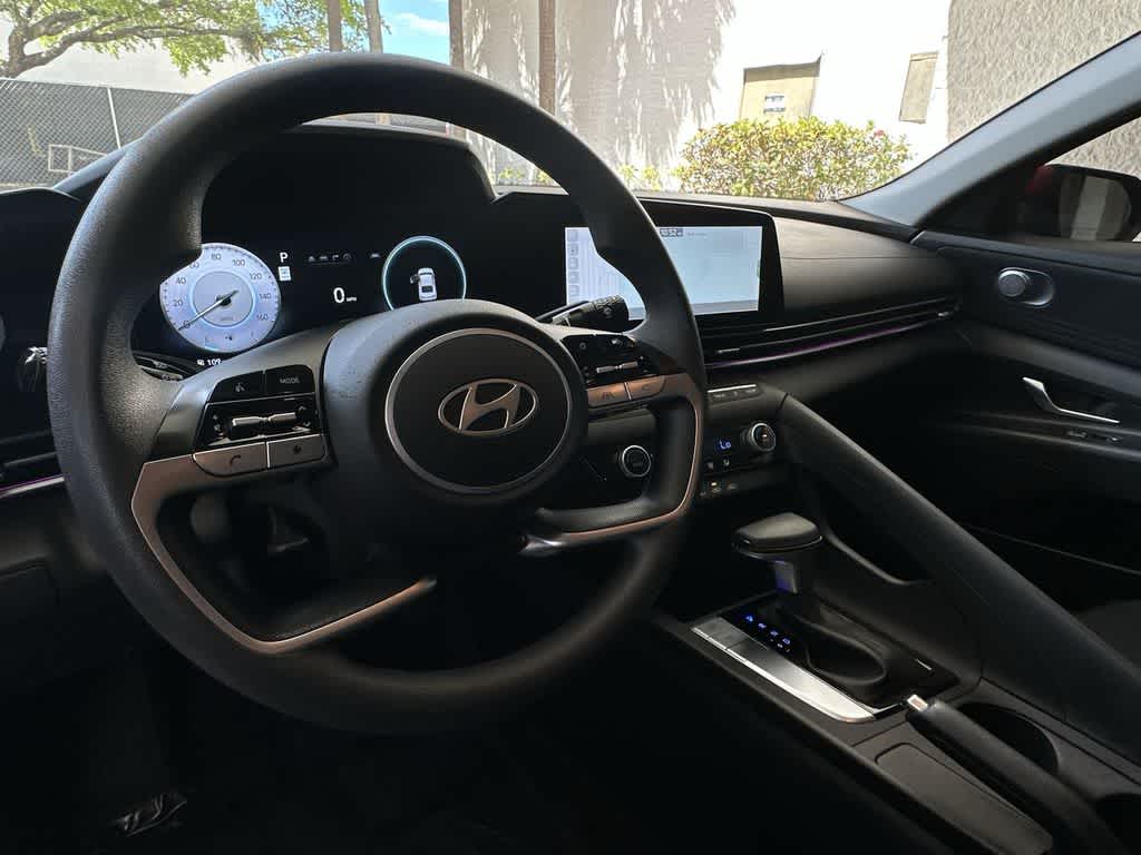 Thumbnail: 2024 Hyundai Elantra - 13