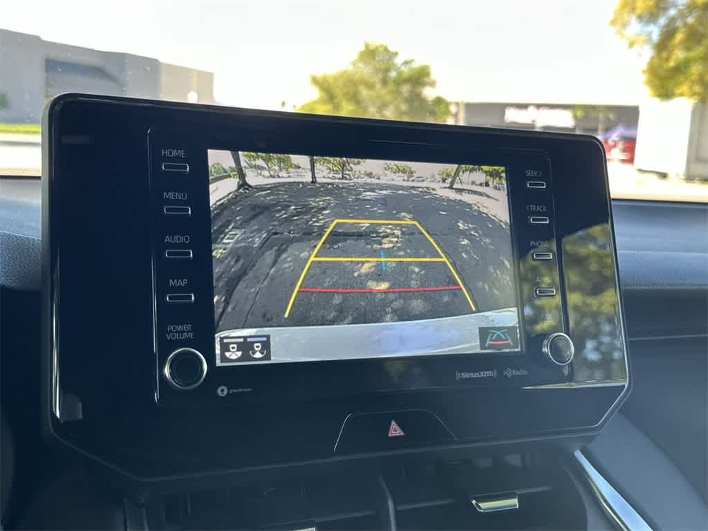 Thumbnail: 2022 Toyota Venza - 19