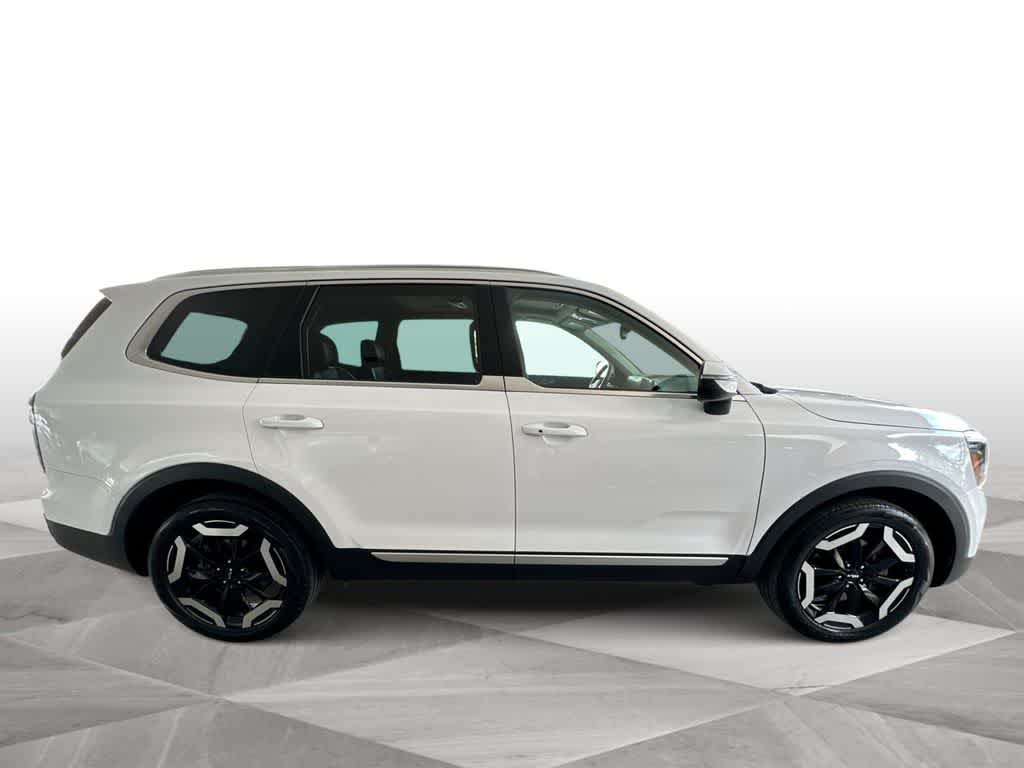 Thumbnail: 2023 Kia Telluride - 8