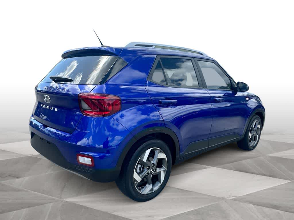 Thumbnail: 2023 Hyundai Venue - 8