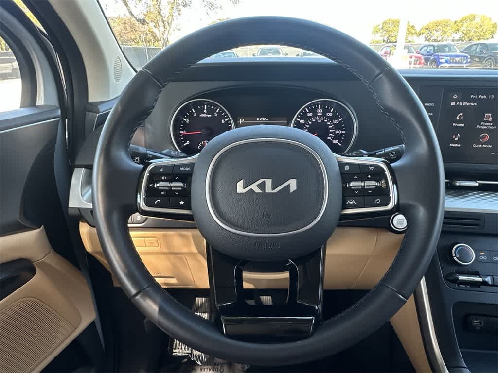 Thumbnail: 2023 Kia Carnival - 15