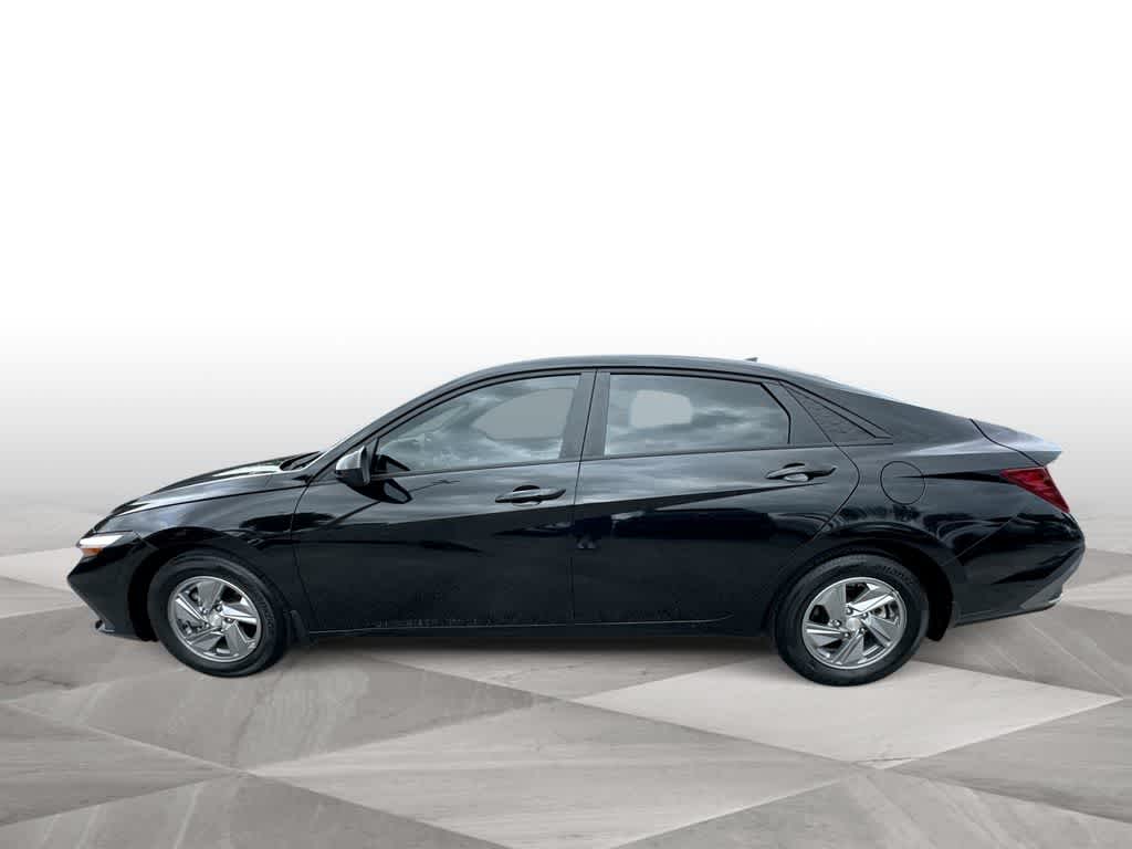 Thumbnail: 2024 Hyundai Elantra - 5