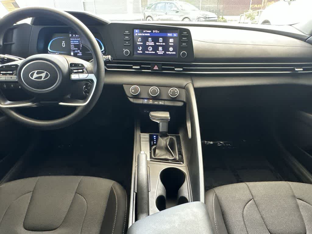 Thumbnail: 2024 Hyundai Elantra - 24