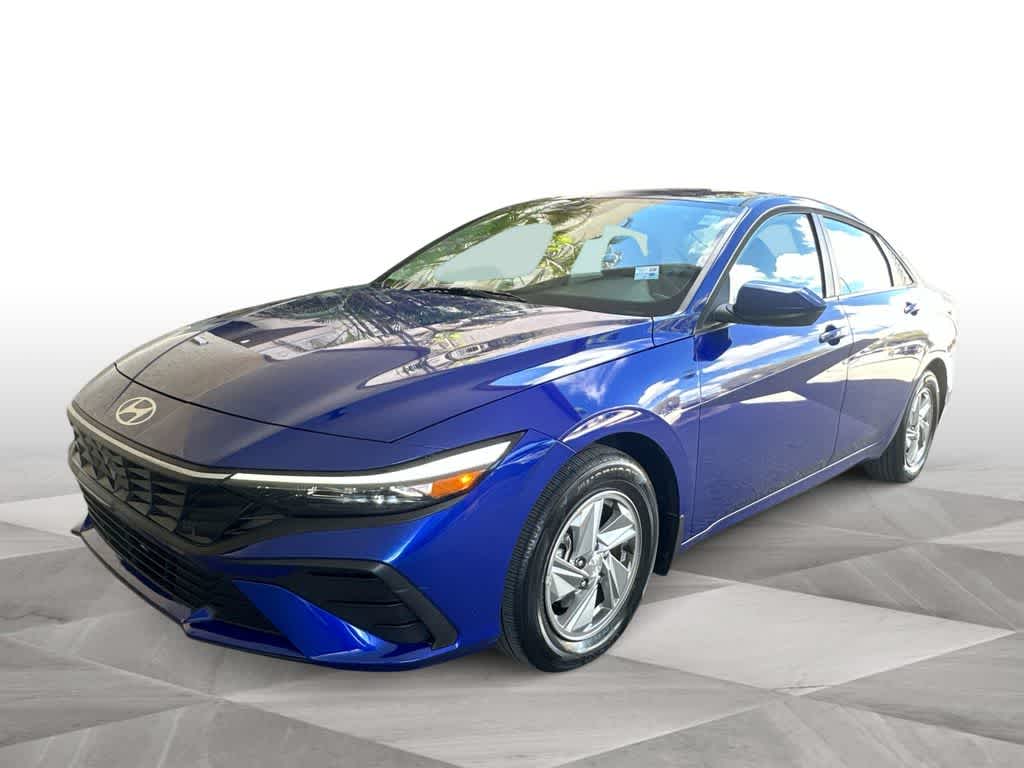 Thumbnail: 2025 Hyundai Elantra - 4