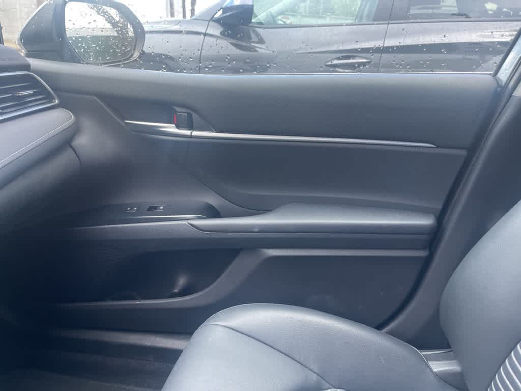 Thumbnail: 2019 Toyota Camry - 15
