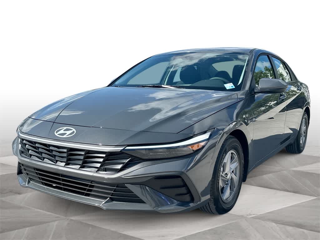 Thumbnail: 2025 Hyundai Elantra - 4