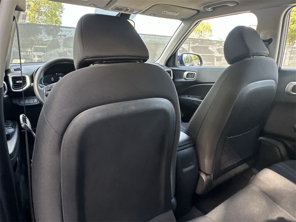 Thumbnail: 2023 Hyundai Venue - 23