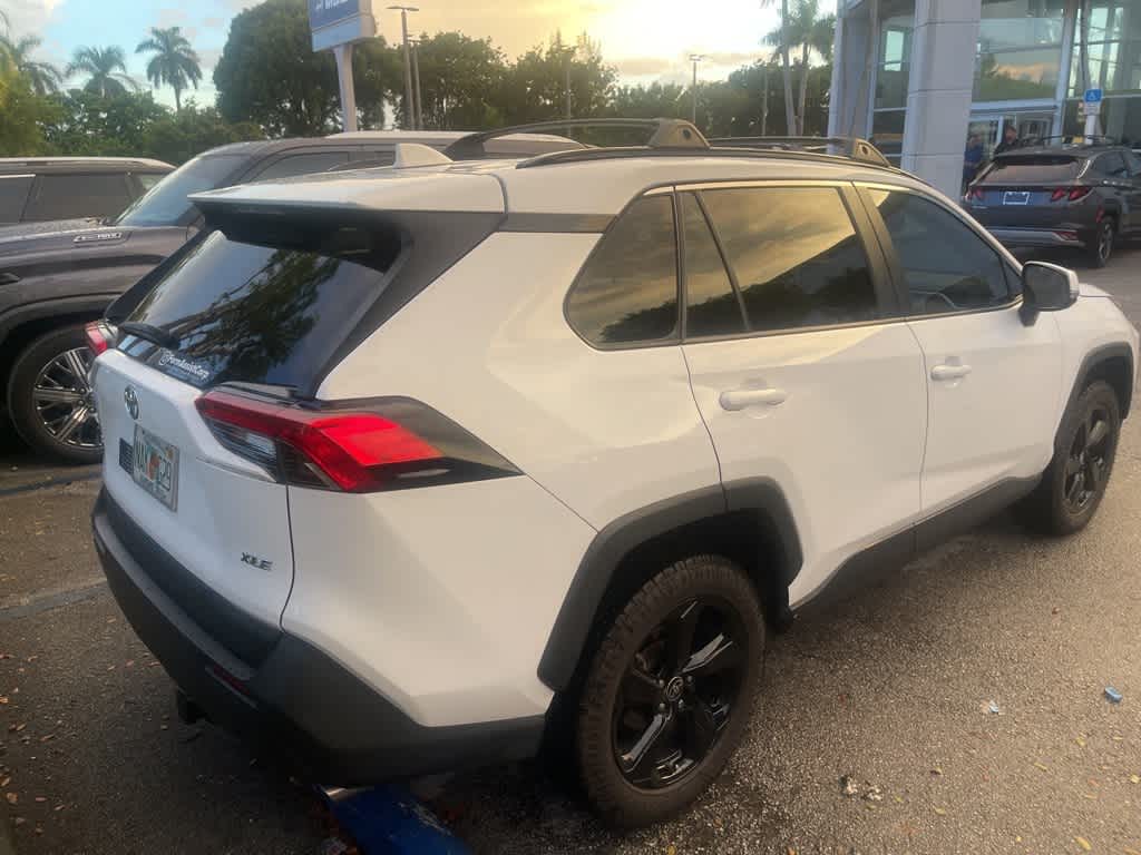 Thumbnail: 2019 Toyota RAV4 - 4
