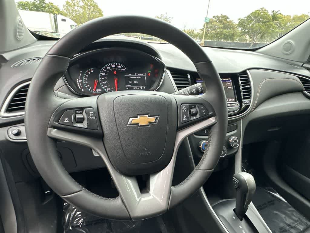 Thumbnail: 2022 Chevrolet Trax - 13