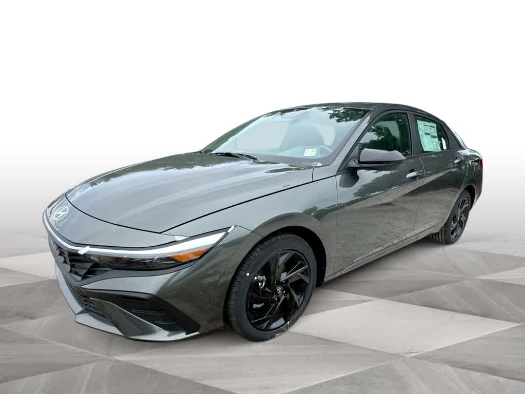 Thumbnail: 2026 Hyundai Elantra - 4