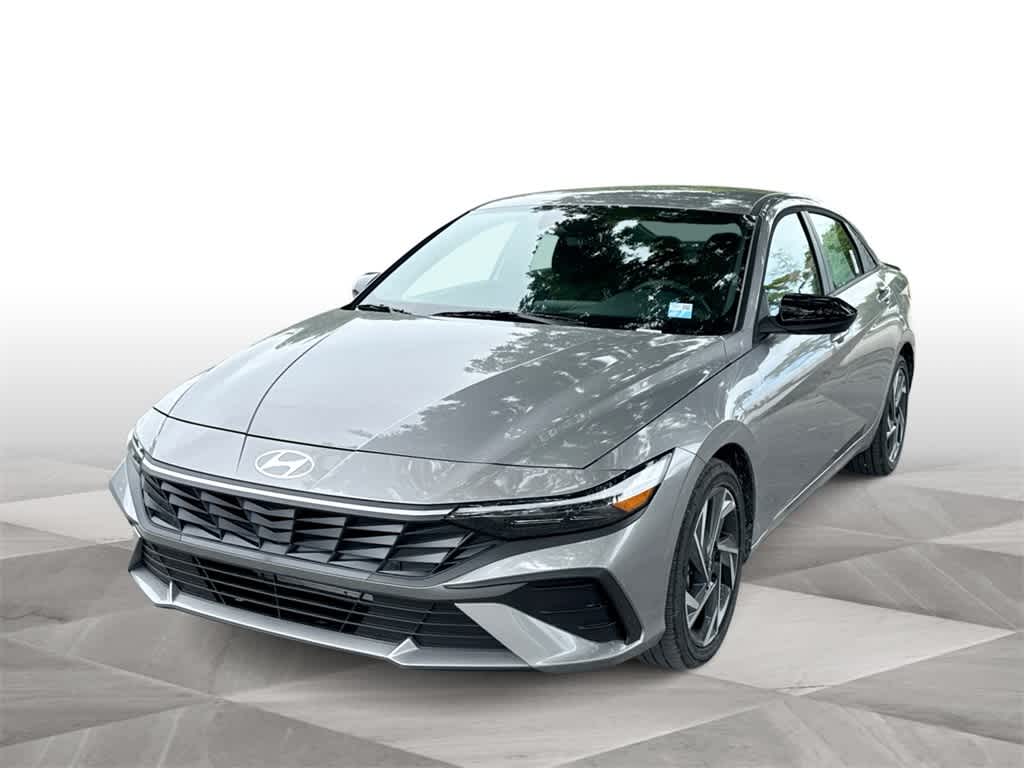 Thumbnail: 2025 Hyundai Elantra - 4