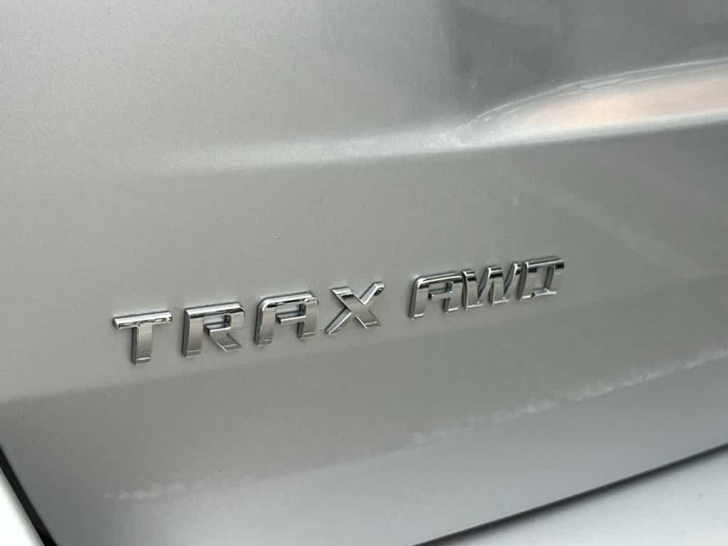 Thumbnail: 2022 Chevrolet Trax - 10