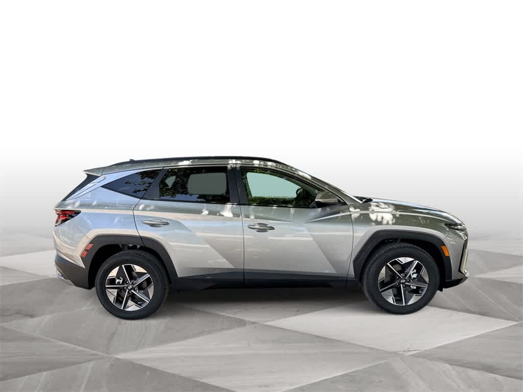 Thumbnail: 2025 Hyundai Tucson - 9