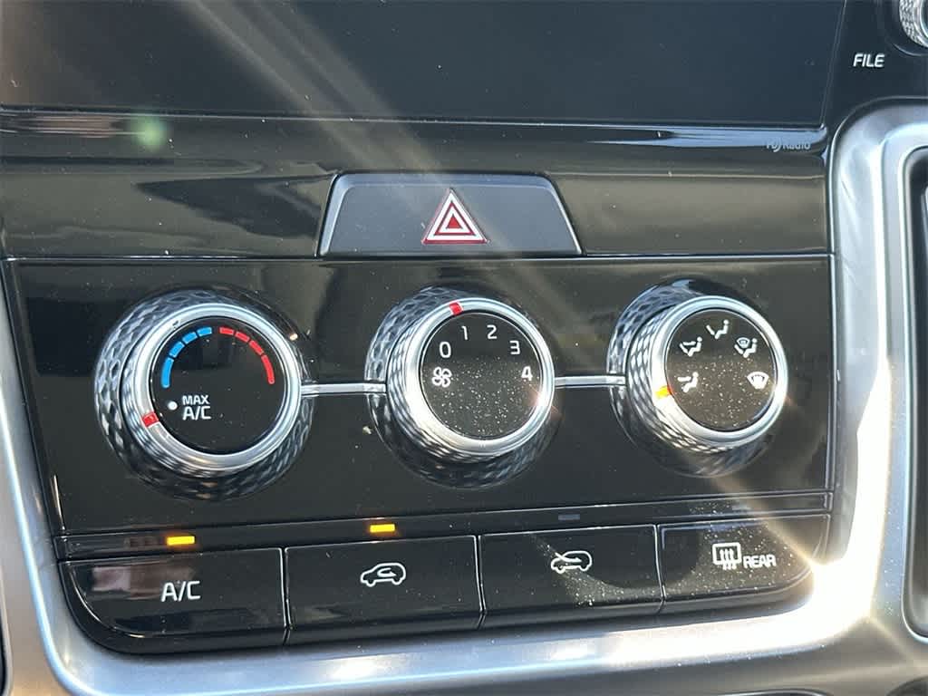 Thumbnail: 2023 Kia Sorento - 20