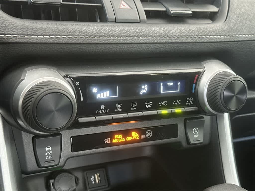 Thumbnail: 2024 Toyota RAV4 - 20