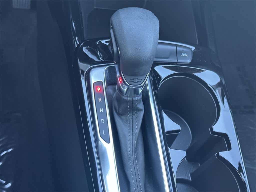 Thumbnail: 2025 Chevrolet Trax - 21