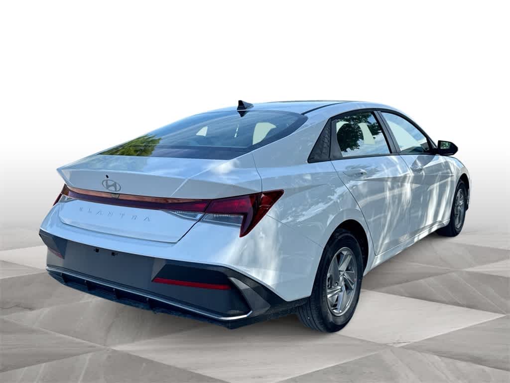 Thumbnail: 2025 Hyundai Elantra - 8